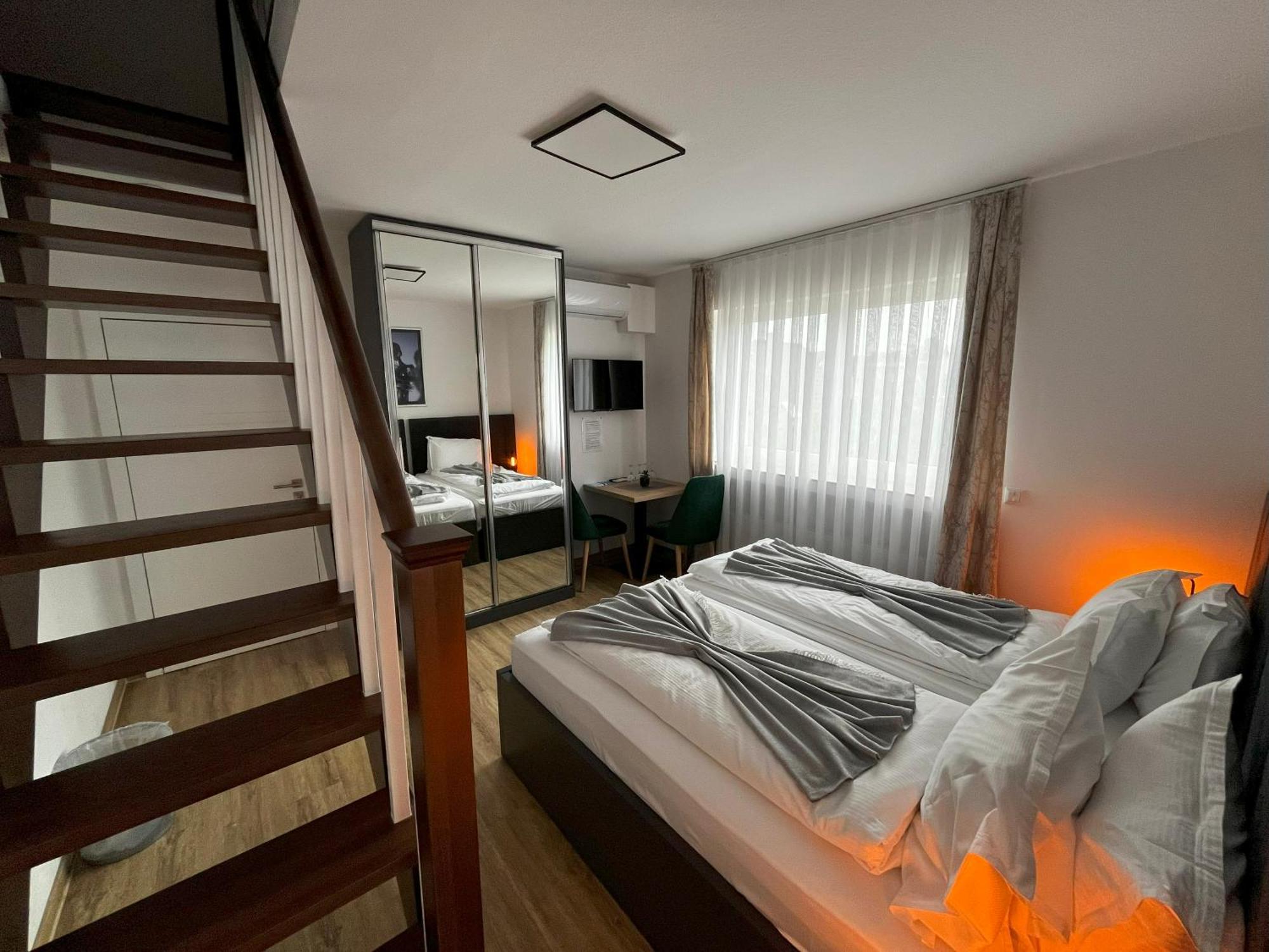 Haven Hotels - Hotel Dona 贝尔吉施-格拉德巴赫 外观 照片